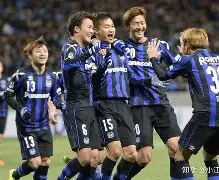 开云APP-热门球队遭遇劲敌，惊险胜出晋级(热门球队遭遇劲敌,惊险胜出晋级赛)